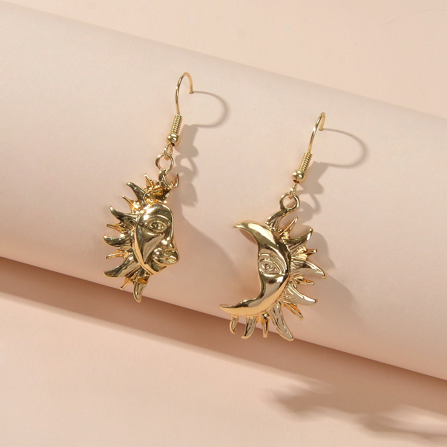 Personality Creative Irregular Metal Sun Face Asymmetric Cool Statement Earrings