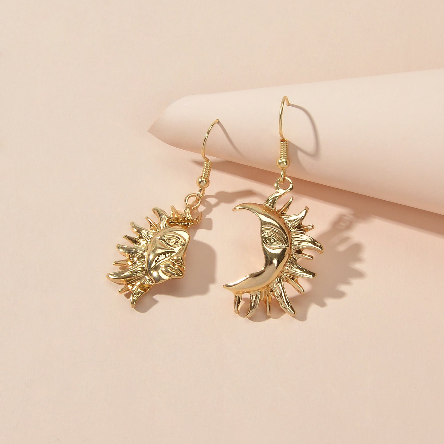Personality Creative Irregular Metal Sun Face Asymmetric Cool Statement Earrings