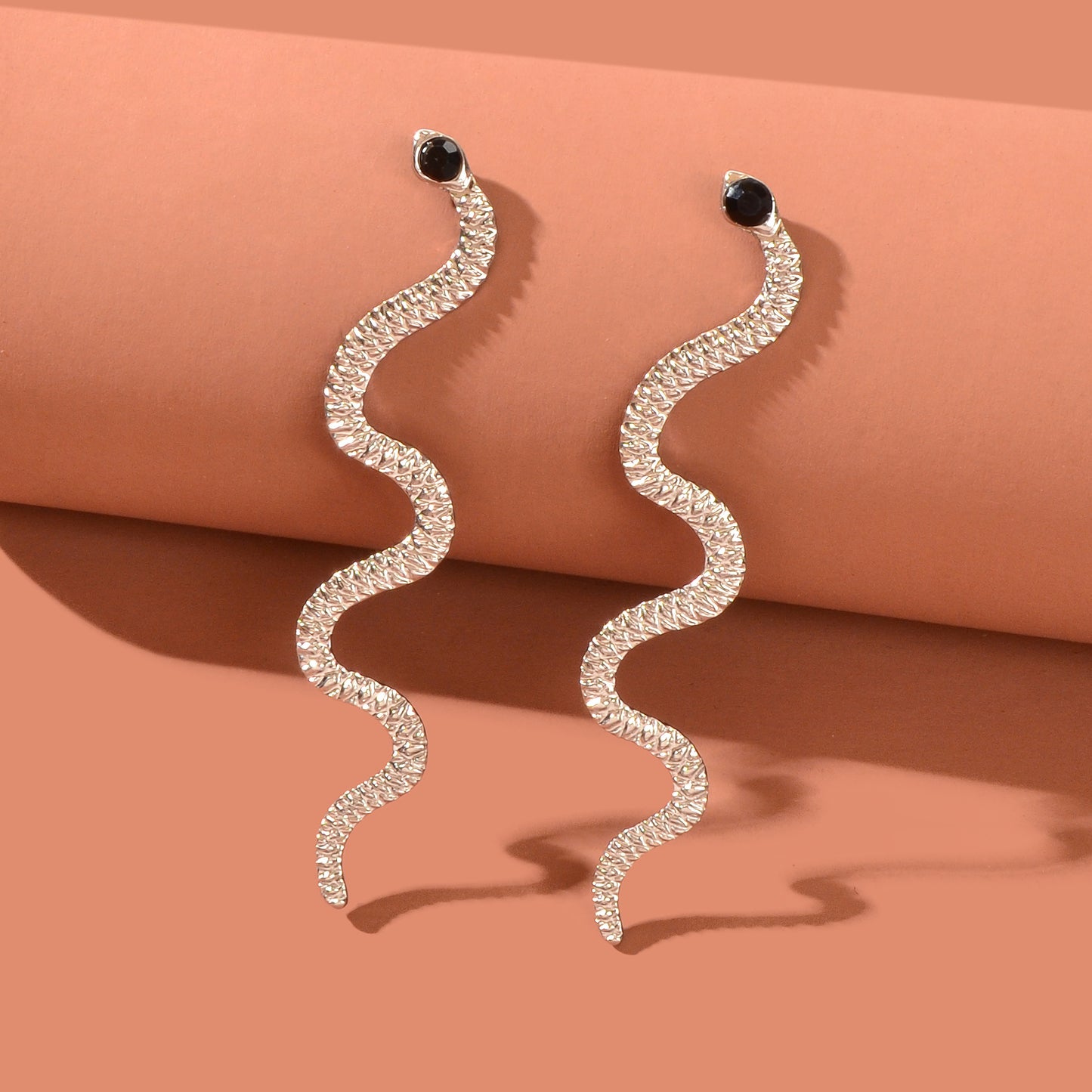 Simple Jewelry Black Resin Decor Silvery Carved Metal Snake Shaped Stud Earrings