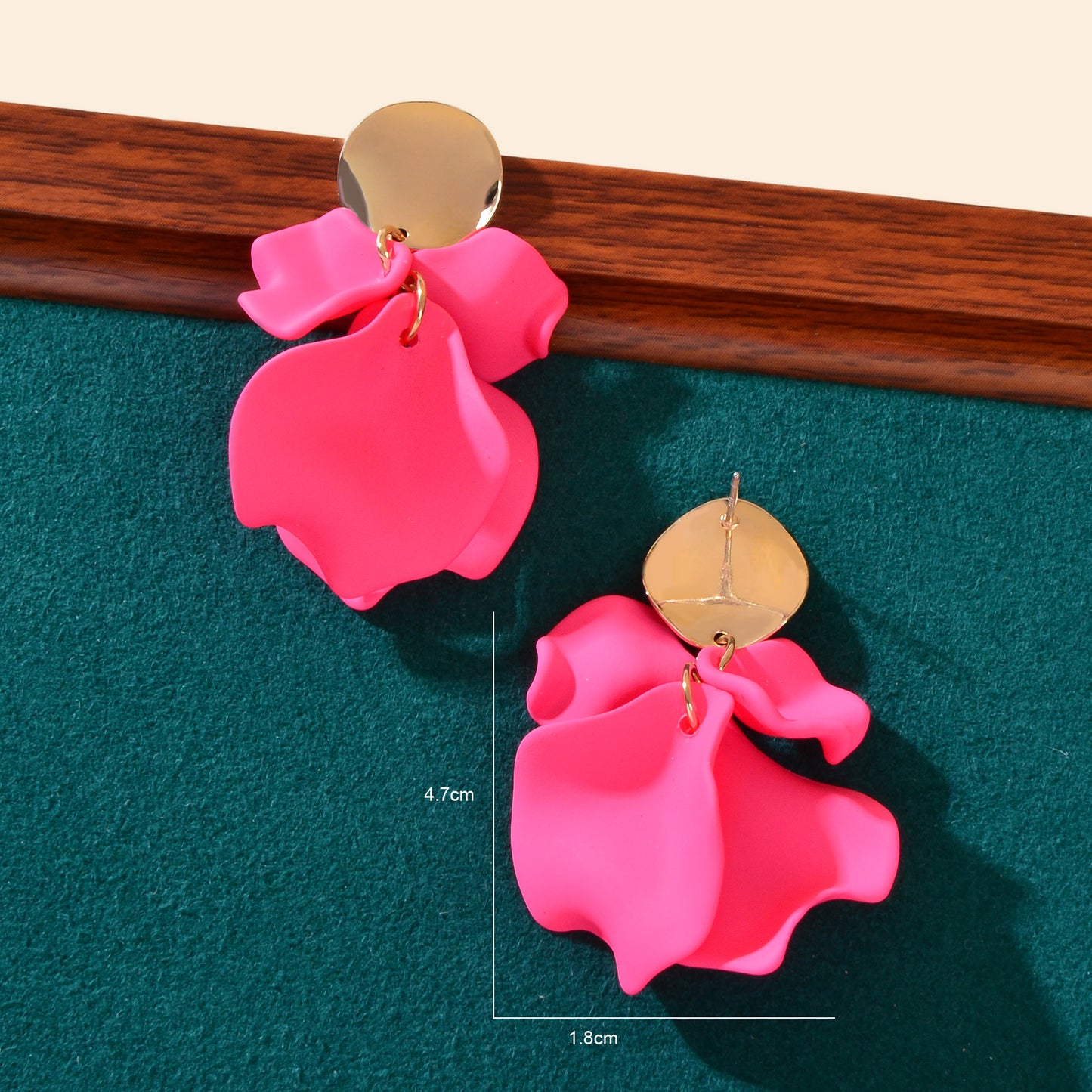 Romantic Gold Disc Decor Hot Pink Flower Petal Stud Earrings Women Jewelry Gift