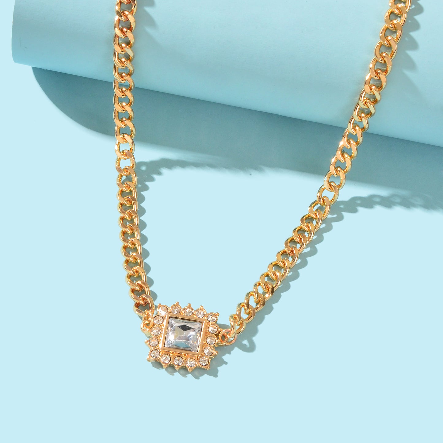 Stylish Party Jewelry Gold Thick Chain Rhinestone Decor Square Pendant Necklace