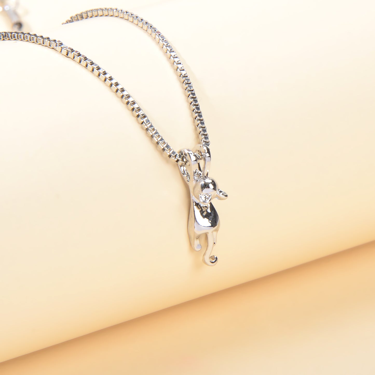 Cartoon Animal Theme Gift Jewelry Silver Chain Funny Litte Cat Pendant Necklace