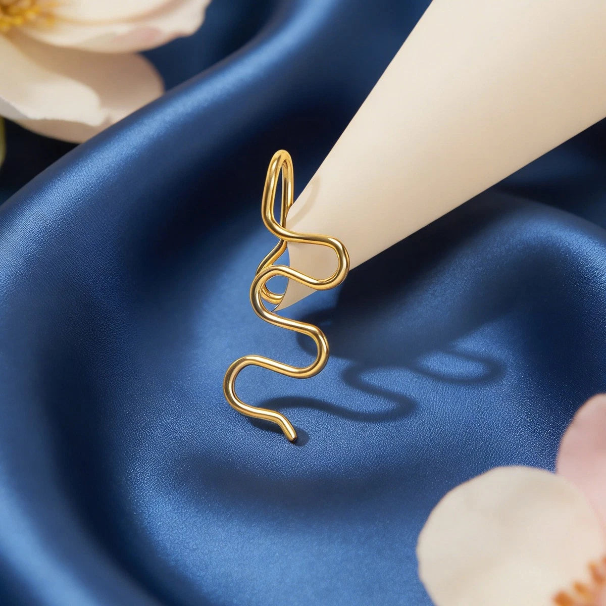 Fake Nose Ring Hoop Stud Geometric Faux Nose Piercing Jewelry Clip On Nose Ring