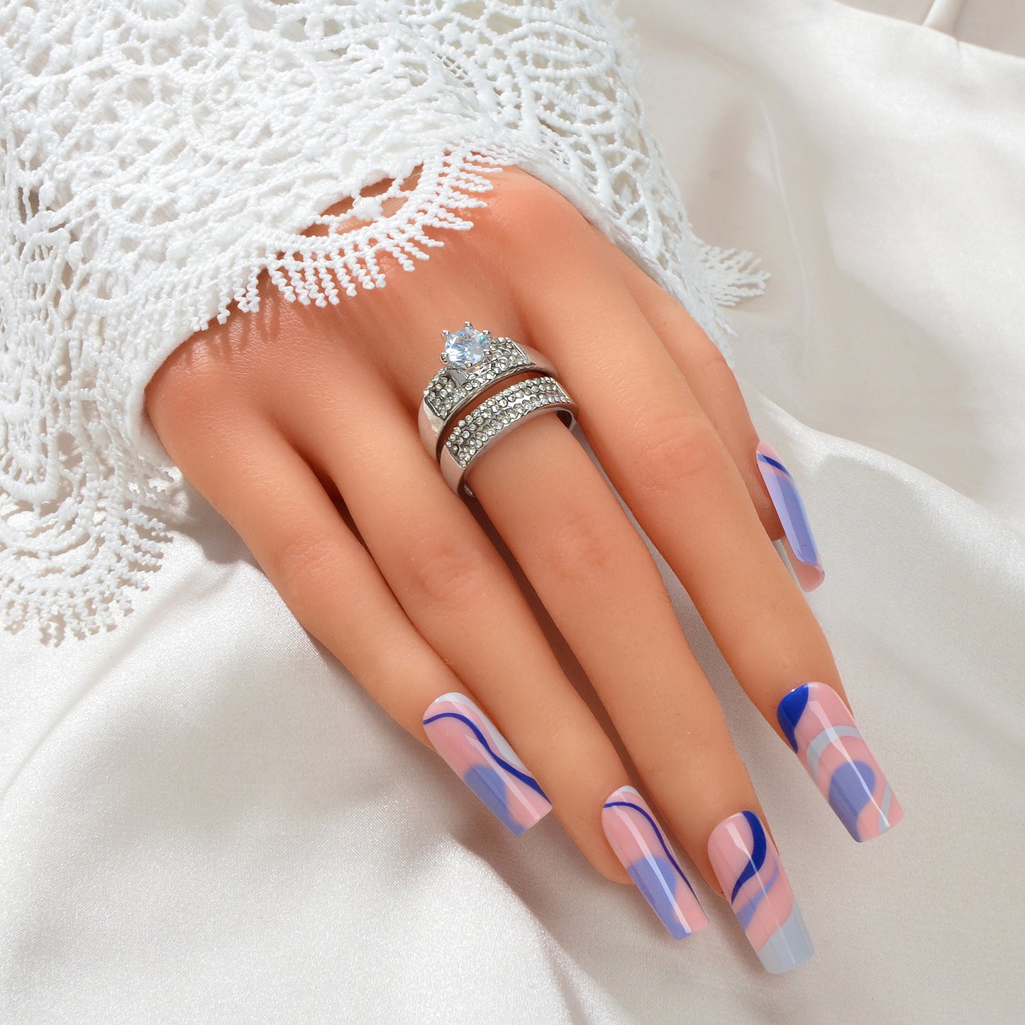 Luxurious Shiny Rhinestone Decor Silvery Stackable Finger Rings Wedding Anniversary Engagement Gift Jewelry