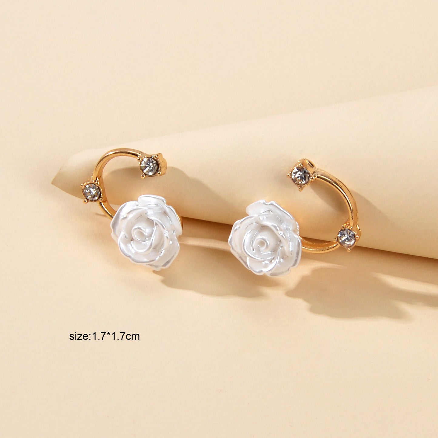 Exquisite Accessory Rhinestone White Resin Flower Stud Women Engagement Earrings