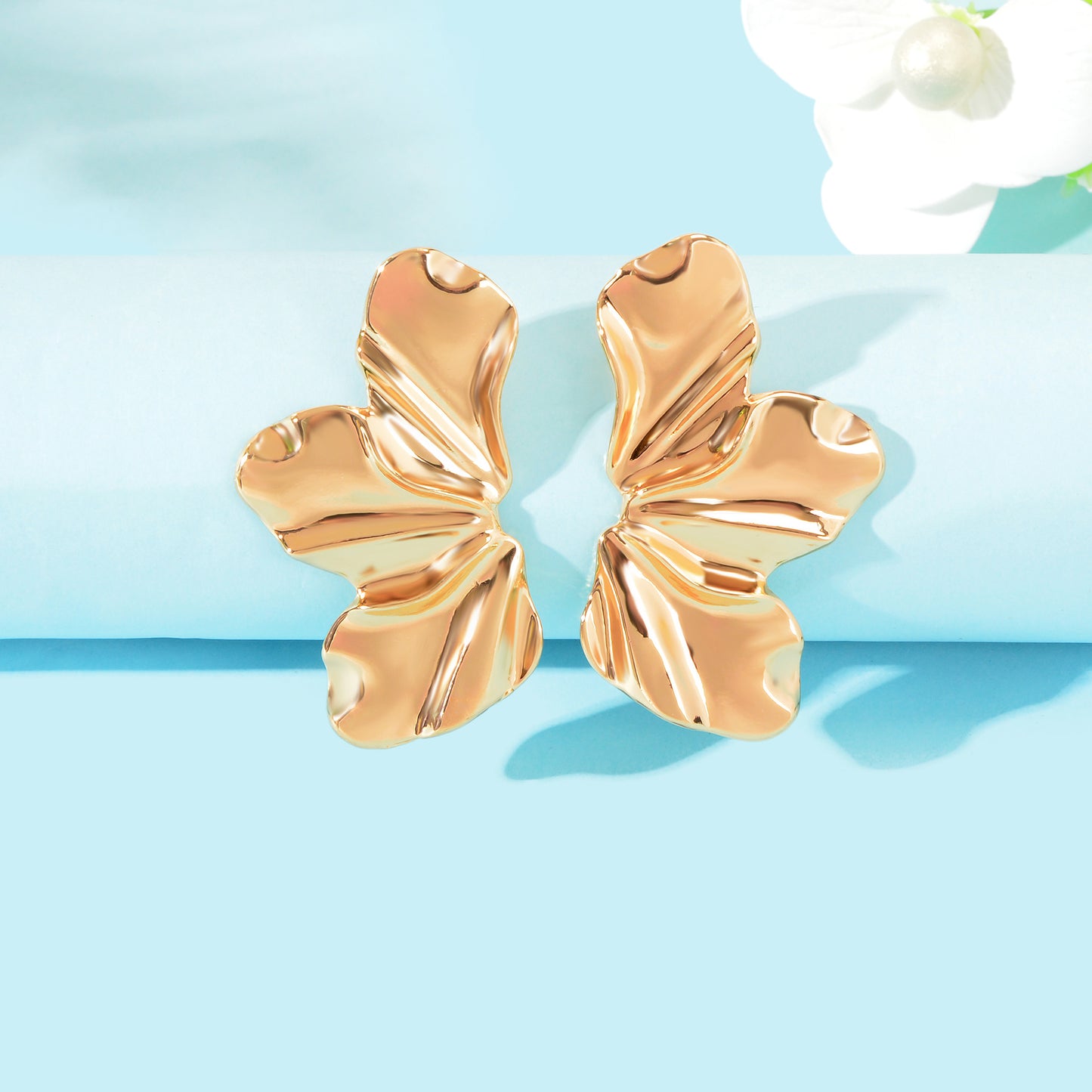 Stylish Golden Metal Geometric Irregular Leaf Stud Party Earrings for Women