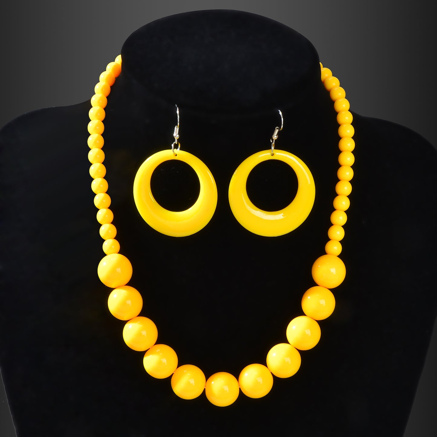 Bohemian Vacation Eye-catching Jewelry set Beads Collar Chunky Necklace and Circle Dangle Earrings Exaggerated Jewelry Set
