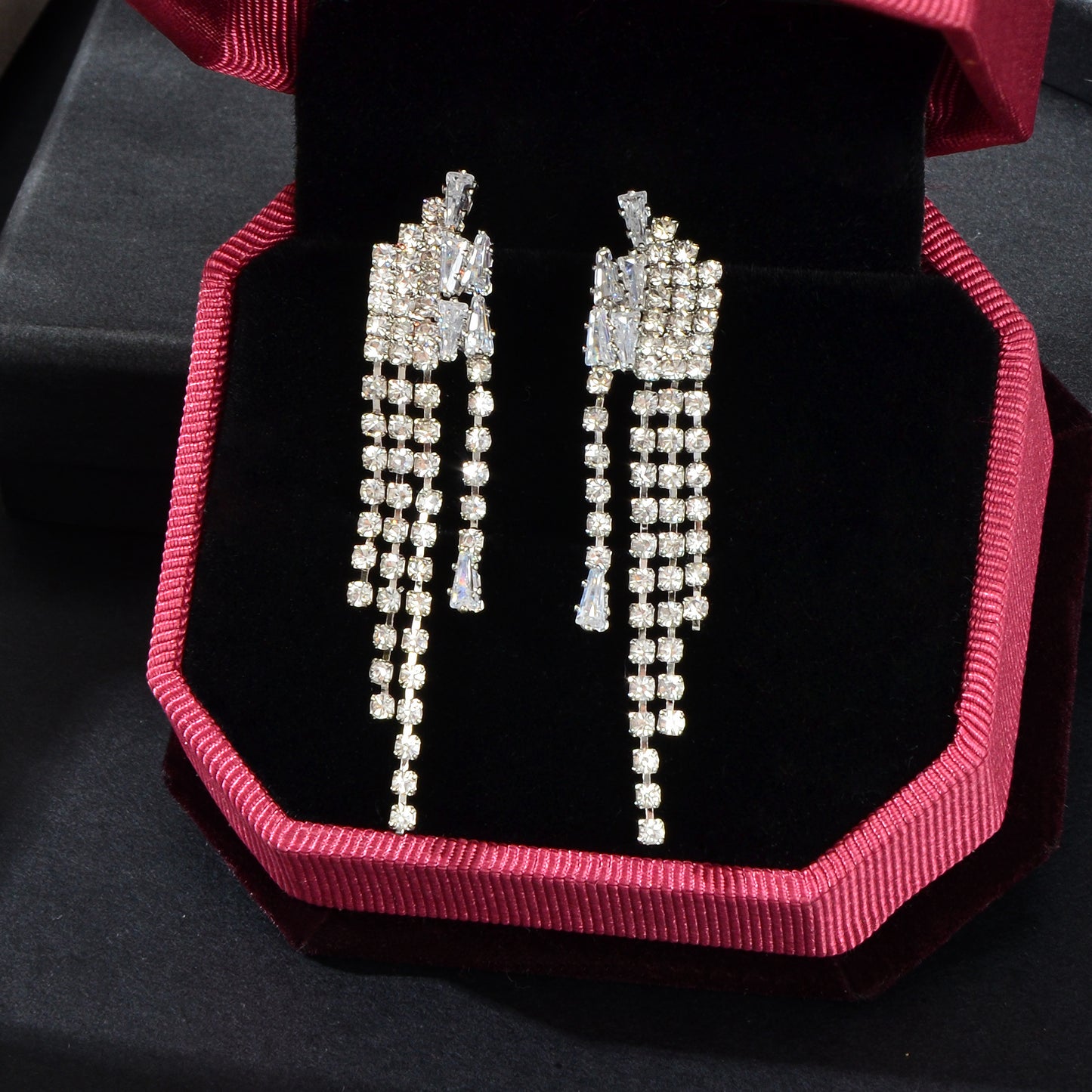 Luxurious Sparkling Rhinestone Tassel Dangle Earrings Stunning Wedding Prom Banquet Jewelry