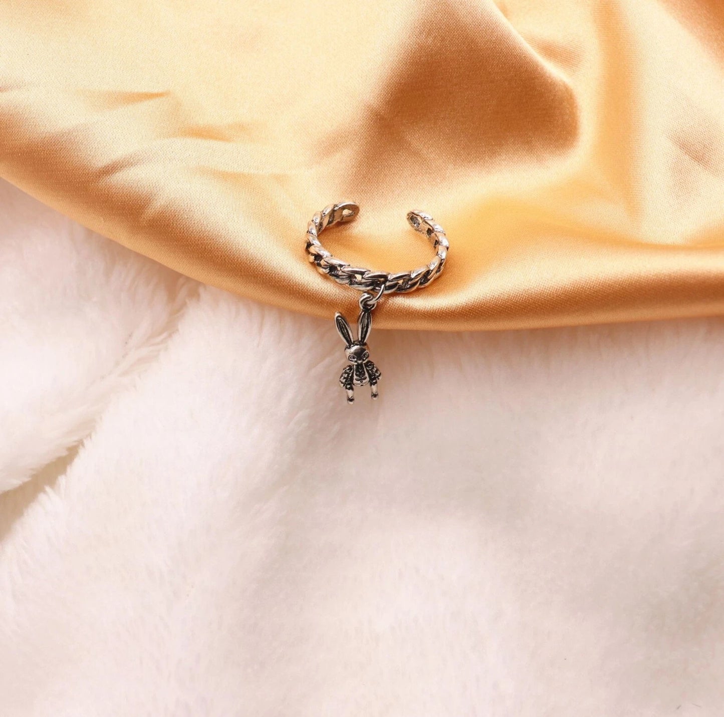 Punk Jewellery Antique Silver Rabbit Charm Finger Cuff Ring Women Accessories