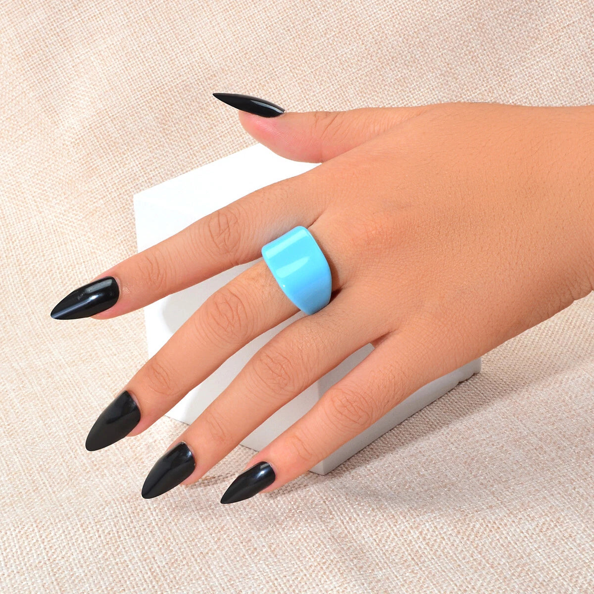 Ladies Jewelry Plastic Blue Squre Open Cuff Finger Trendy Chunky Ring for Women