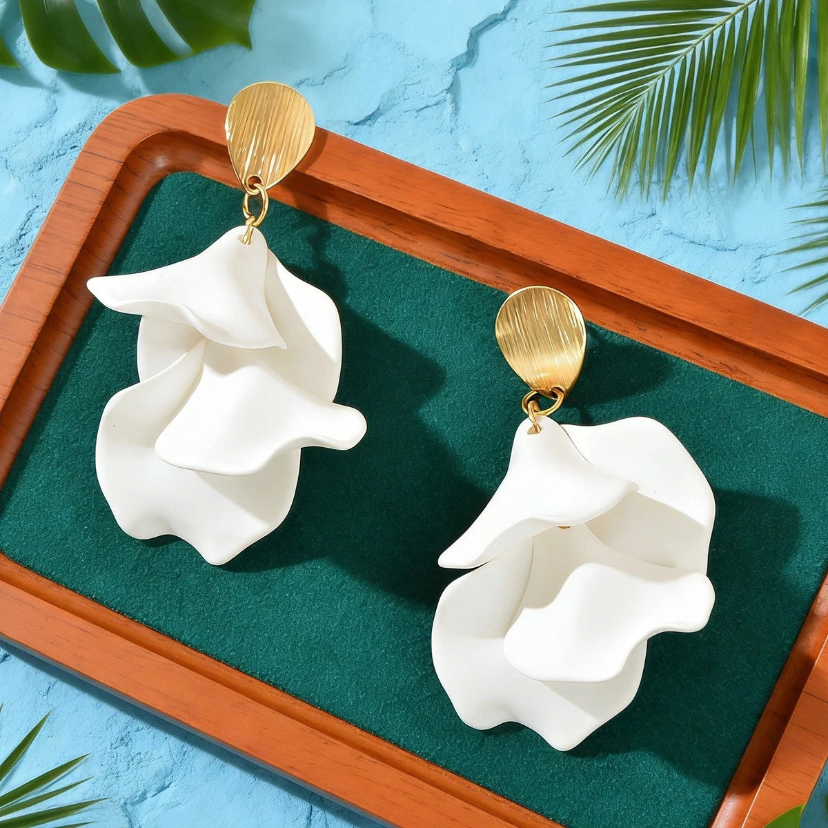 Boho White Petal Flower Dangle Earrings Summer Beach Wedding Vacation Jewellery