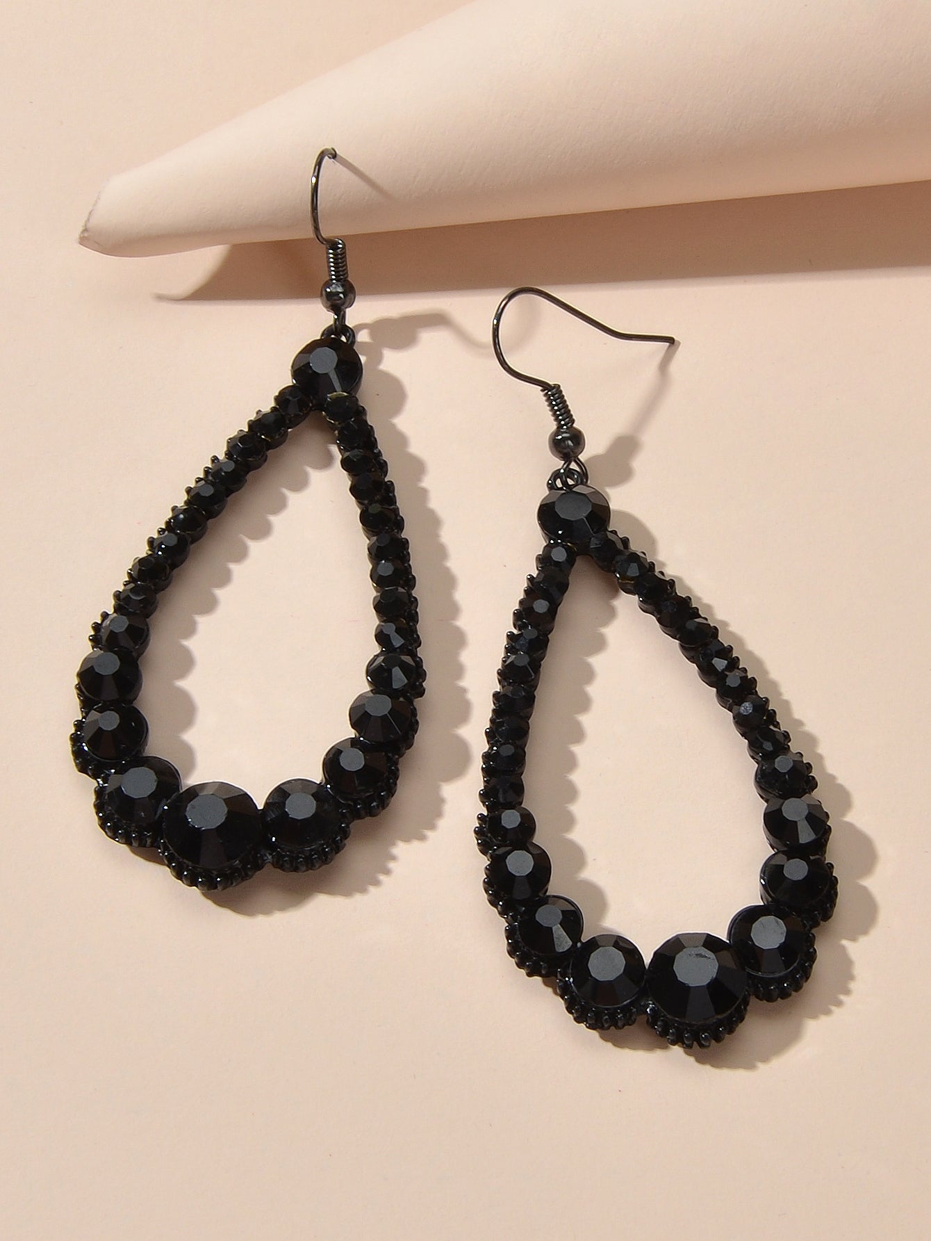AU Local Black Water Drop Dangle Earrings Halloween Eardrop Jewelry Accessories