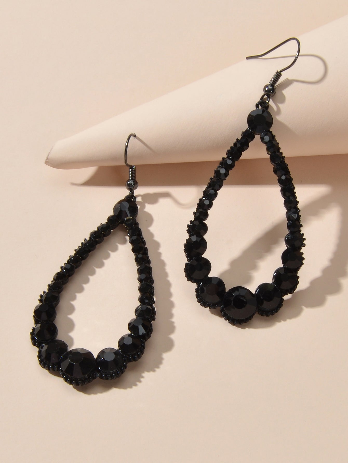 AU Local Black Water Drop Dangle Earrings Halloween Eardrop Jewelry Accessories
