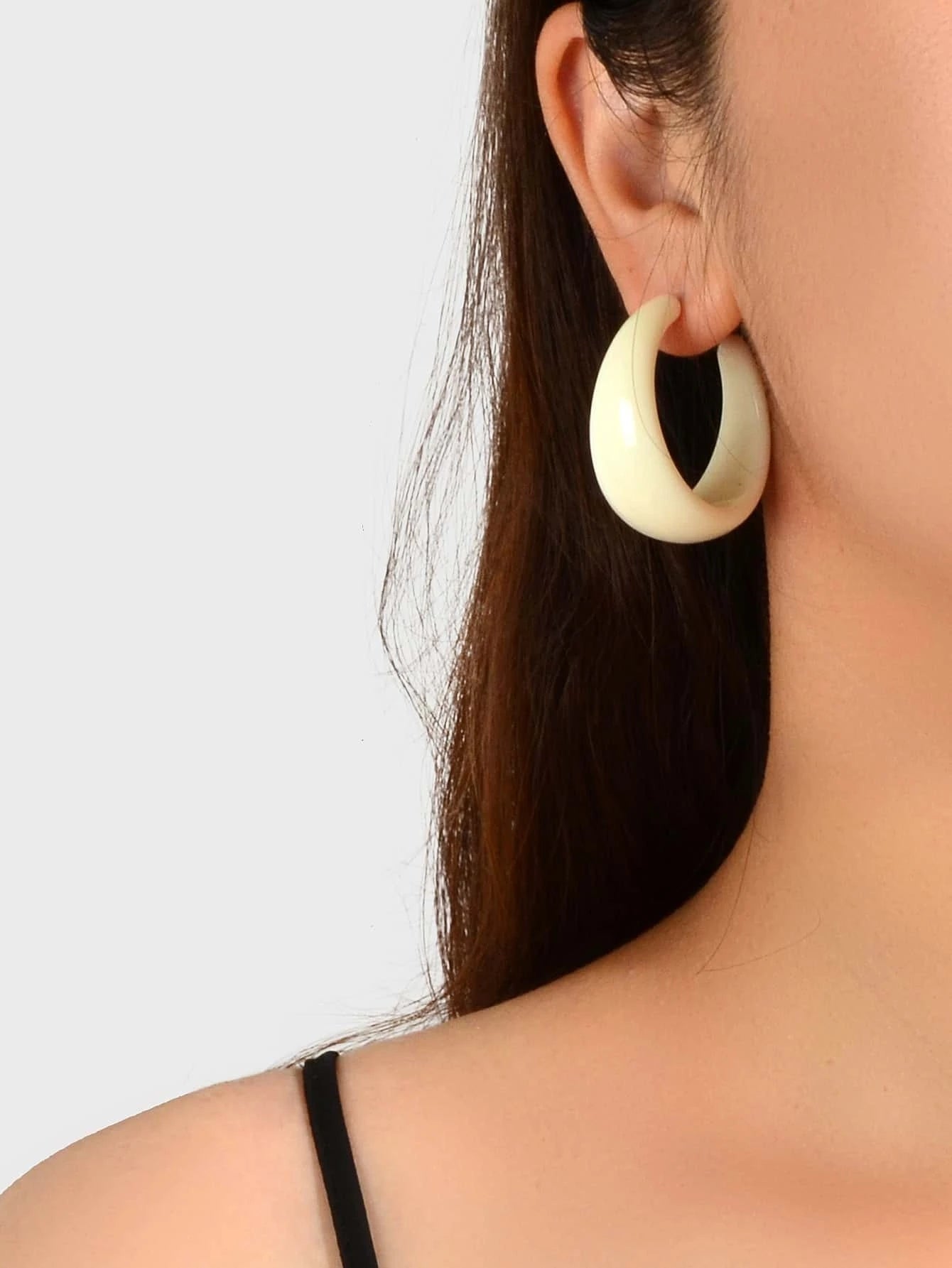 Fashion Round Yellow White Resin Hoop Earrings Circle C Shape Acrylic Cuff Stud