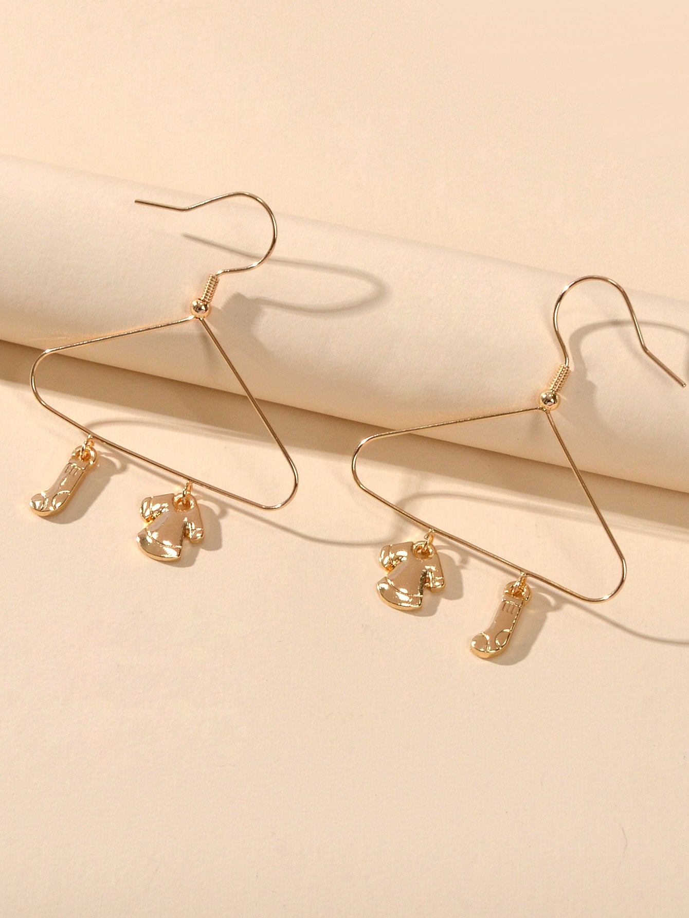 Cute Funny Minimalist Jewelry Gold Clothes Sock Drying Rack Dangle Party Earring