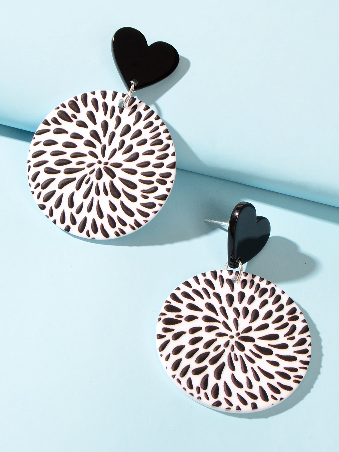 Boho Retro White Black Geometric Pattern Heart Round Acrylic Holiday Earrings