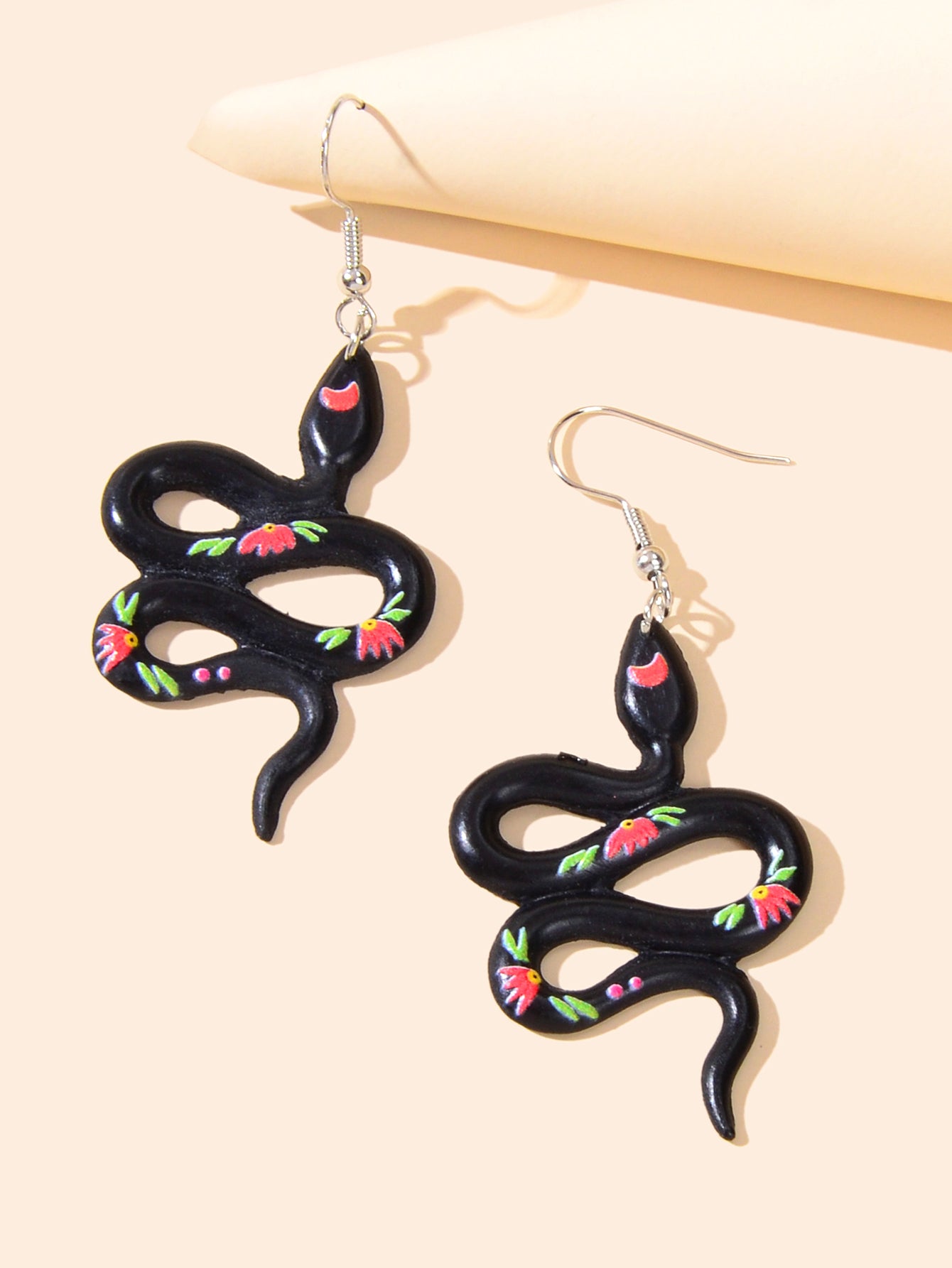 Punk Hip Hop Style Jewelry Black Resin Snake Dangle Statement Earrings for Women