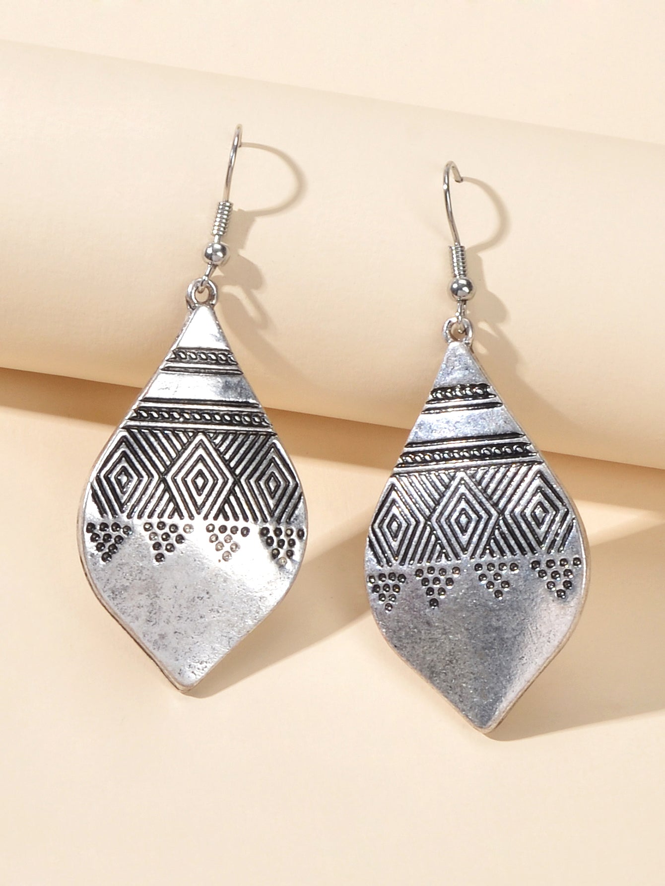 American Tribal Ethnic Antique Craved Geometric Parrtern Water Drop Earrings