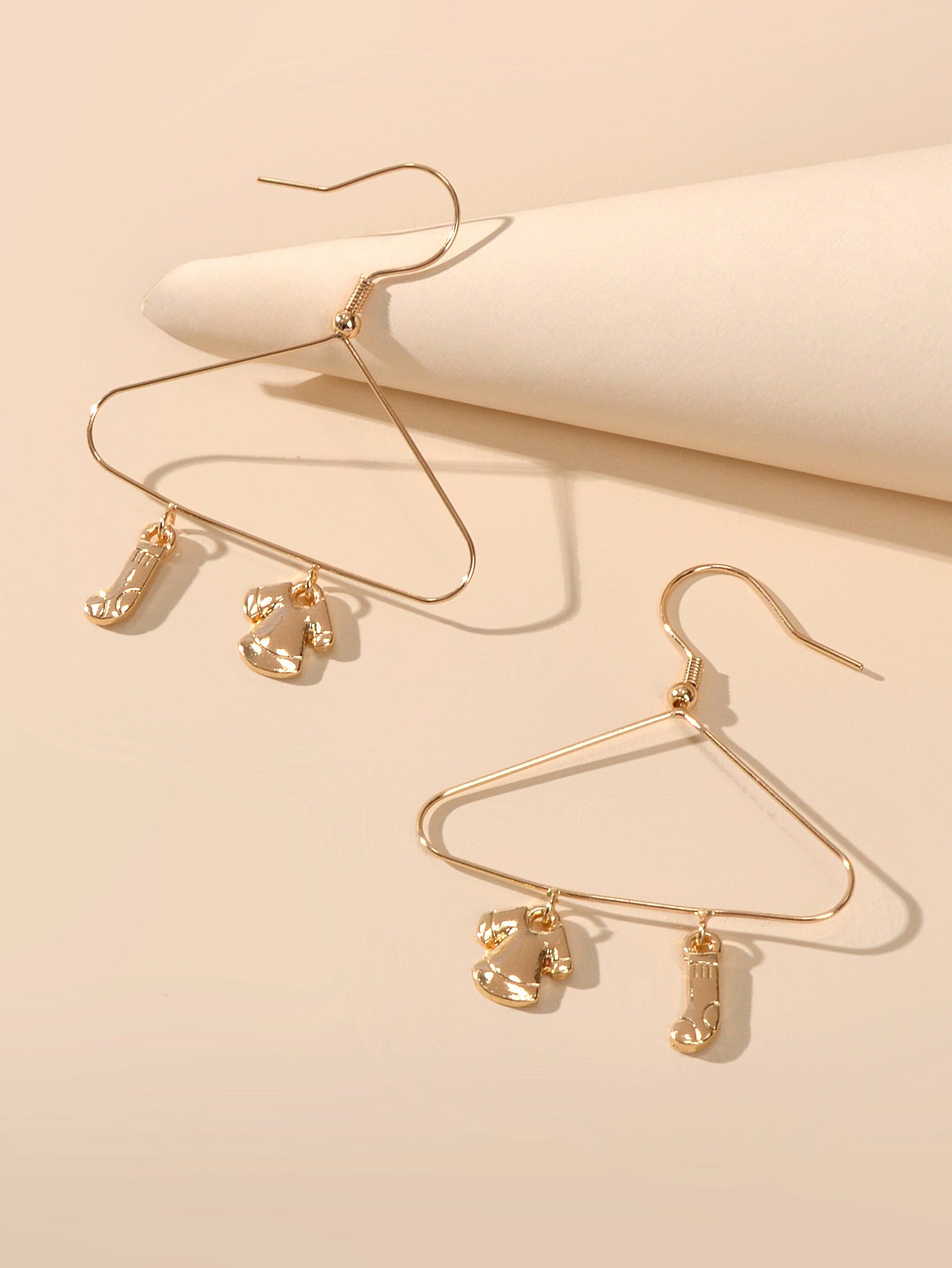 Cute Funny Minimalist Jewelry Gold Clothes Sock Drying Rack Dangle Party Earring