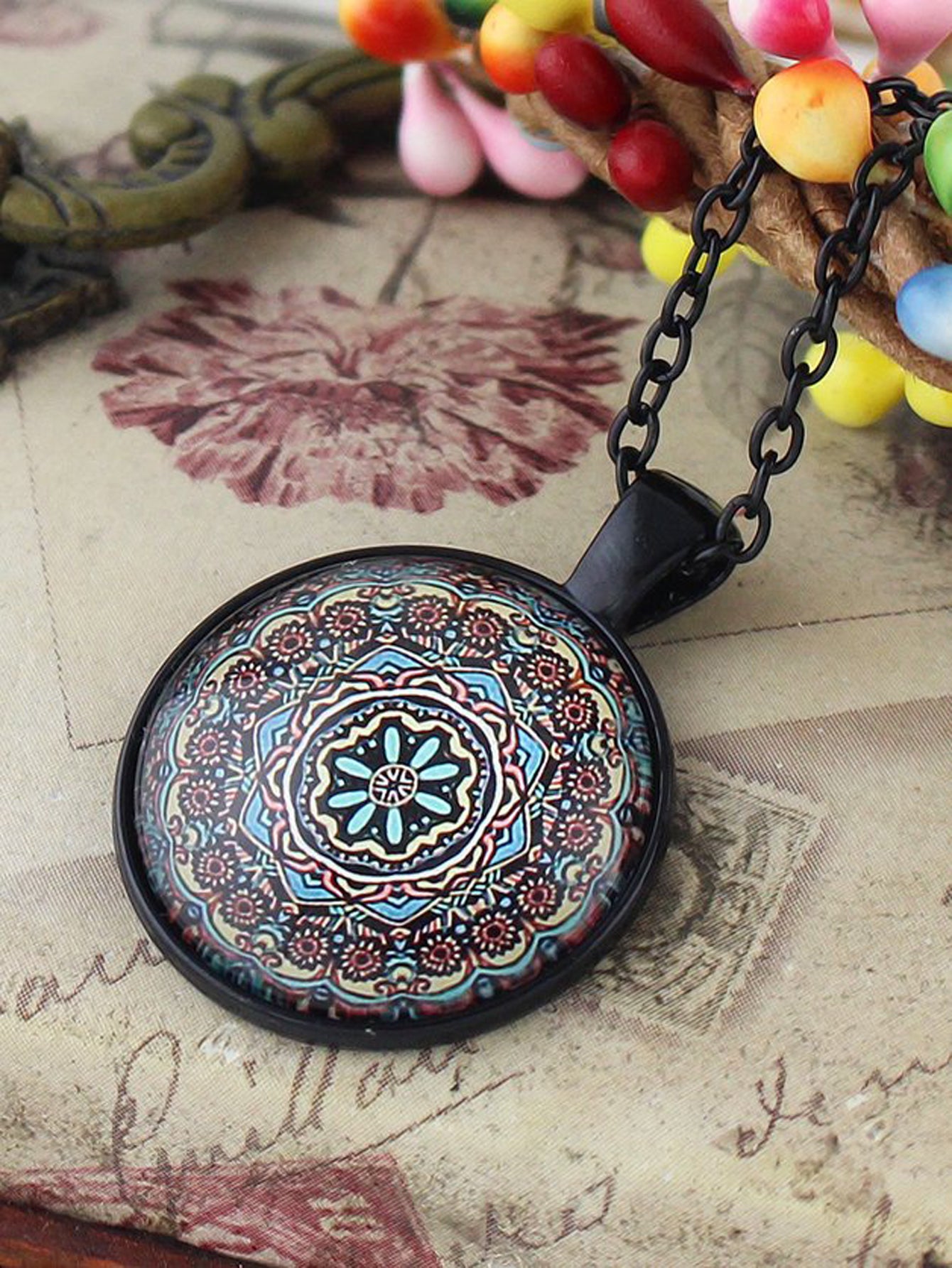 Gothic Black Chain Geometric Pattern Acrylic Round Ball Pendant Ethnic Necklace