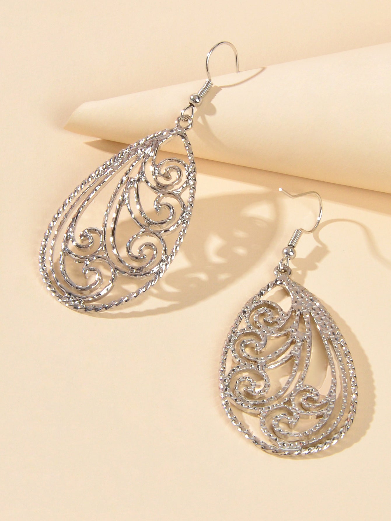 Party Decoration Women Gold Silver Hollow out Flower Water Drop Dangle Earrings
