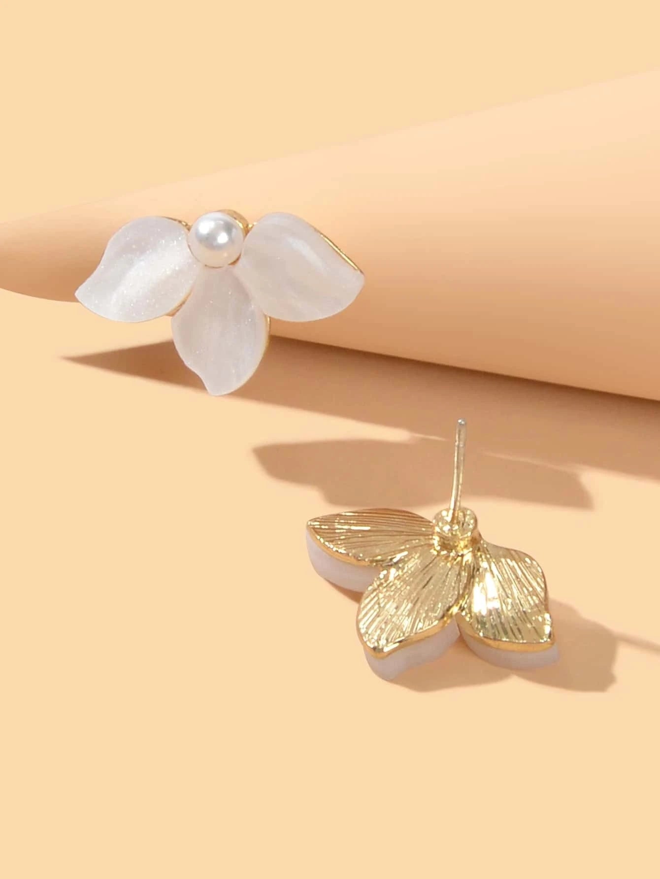 Unique Pearl White Acrylic Flower Stud Party Earrings Engagement Jewellery Gift
